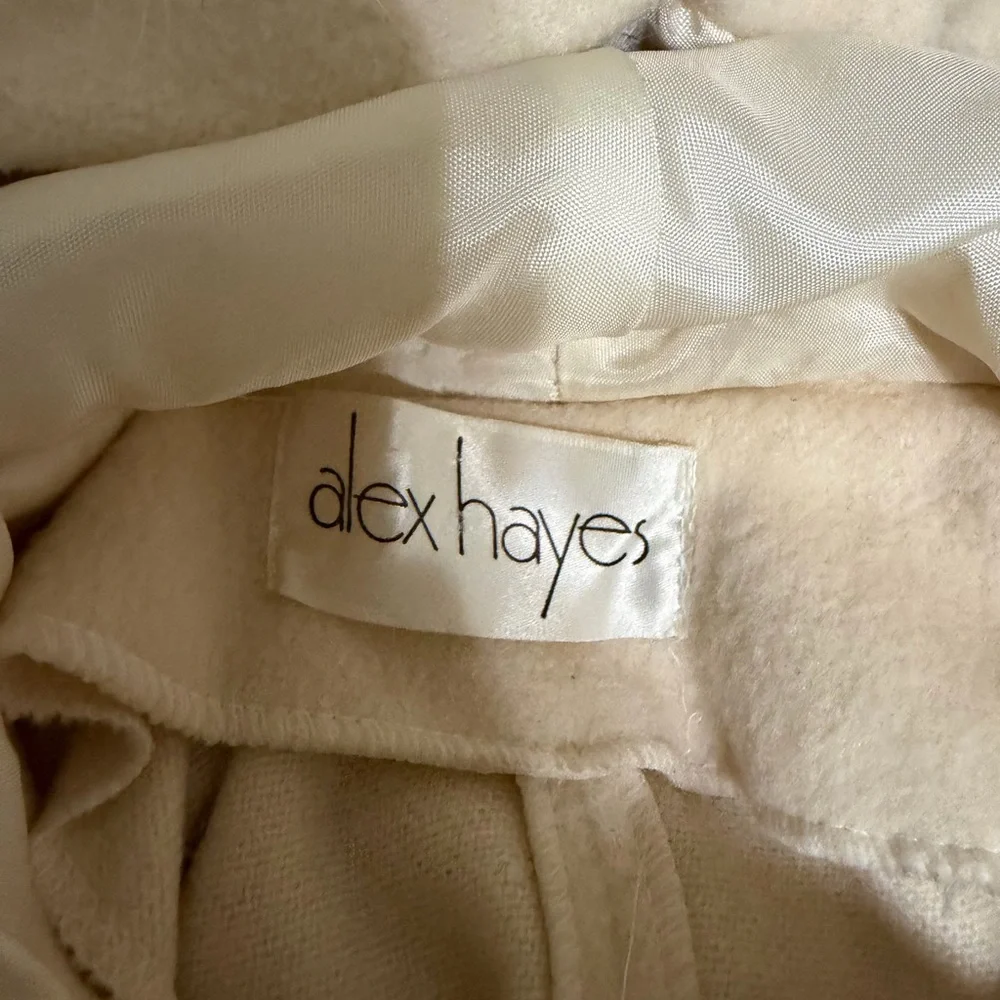 Vintage Cream Wool Alex Hayes Cape with Faux Fur Trim - Picture 3 of 12